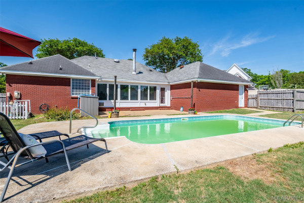 311 Poplar Street