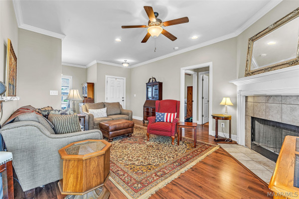 385 Country Club Drive