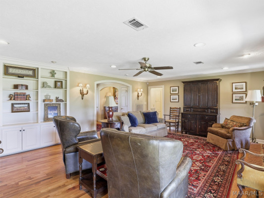 5610 Trotman Drive