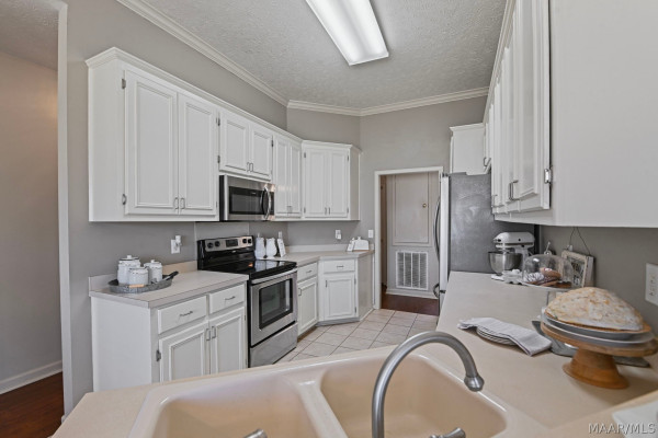 1691 Rambling Brook Lane