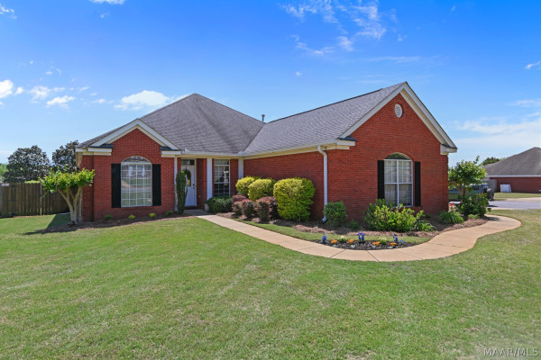 1086 POPLAR Street