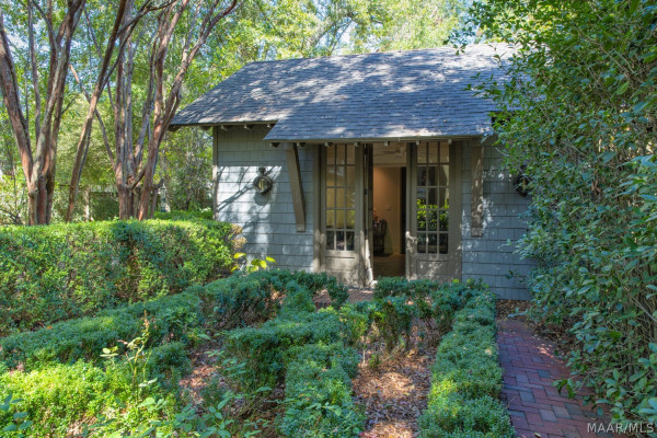 741 Thorn Place