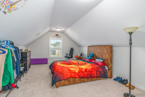 841 Hedgefield Way