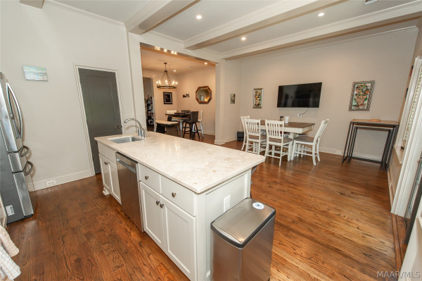 537 Cloverdale Road