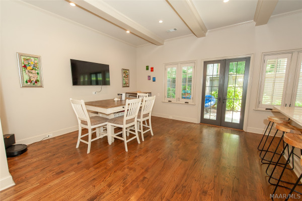 537 Cloverdale Road