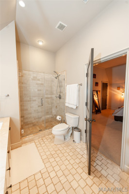 537 Cloverdale Road