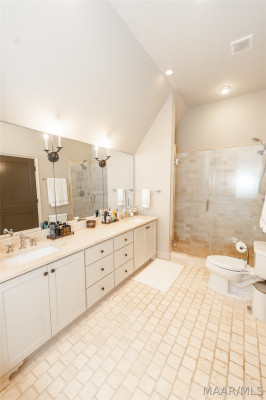 537 Cloverdale Road