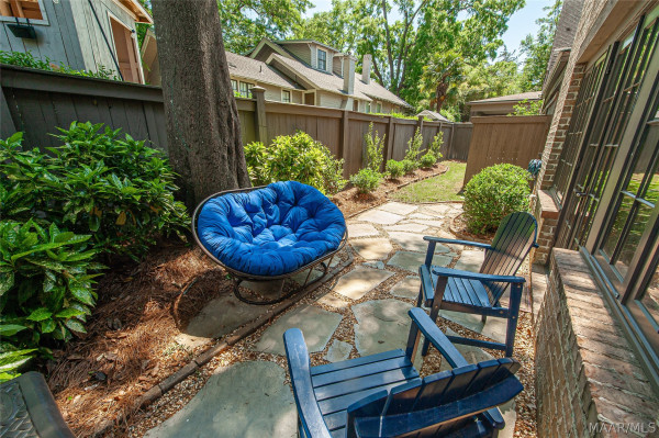 537 Cloverdale Road