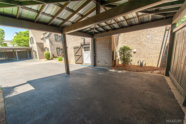 537 Cloverdale Road