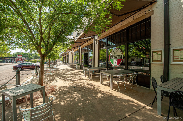 537 Cloverdale Road