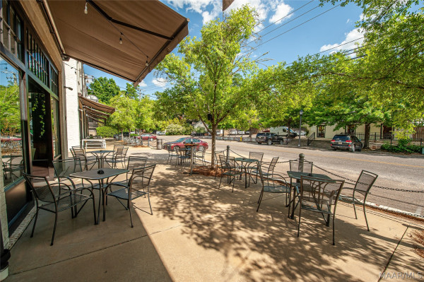 537 Cloverdale Road