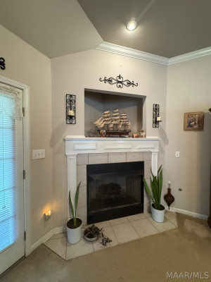 86 STERLING Drive
