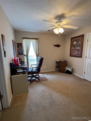 86 STERLING Drive