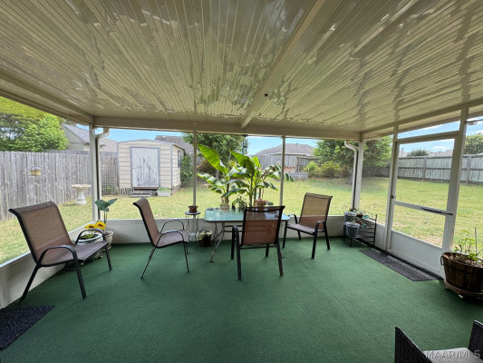 86 STERLING Drive