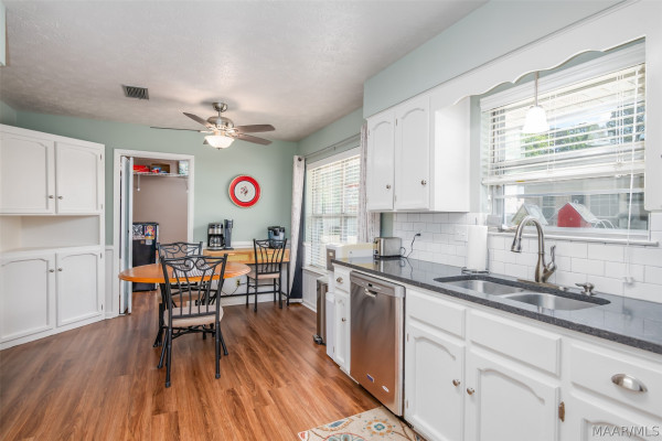 3875 Faunsdale Drive