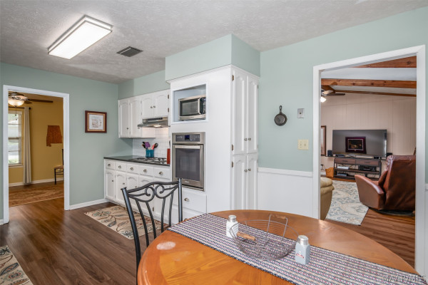 3875 Faunsdale Drive