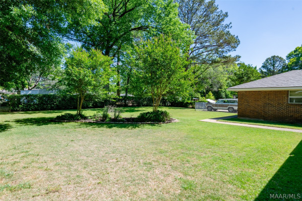 3875 Faunsdale Drive