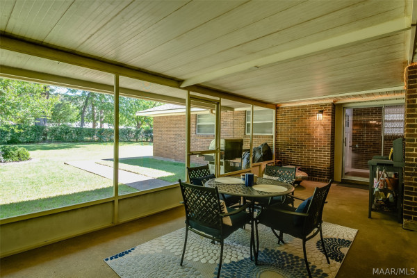 3875 Faunsdale Drive