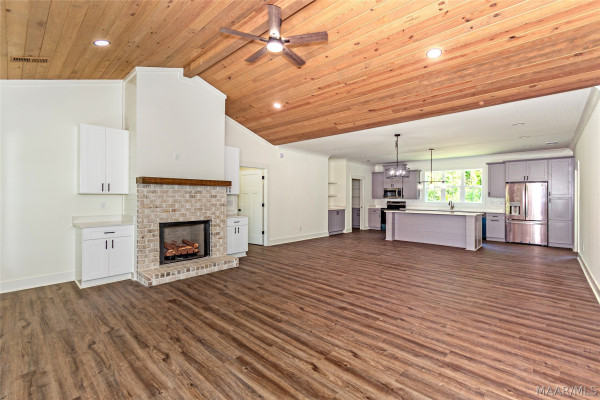 161 Glendale Acres