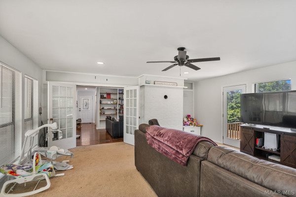 5220 Pineview Road