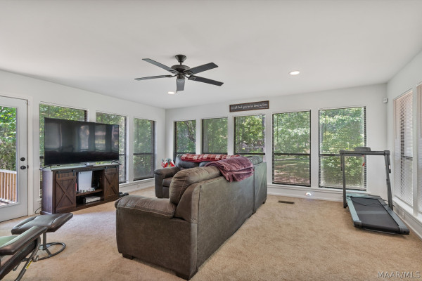 5220 Pineview Road