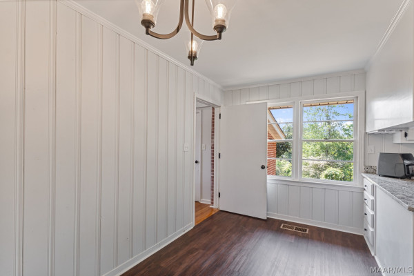5220 Pineview Road
