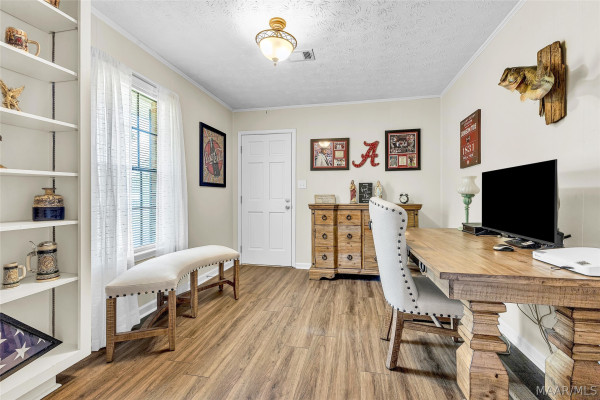 5270 Redland Road