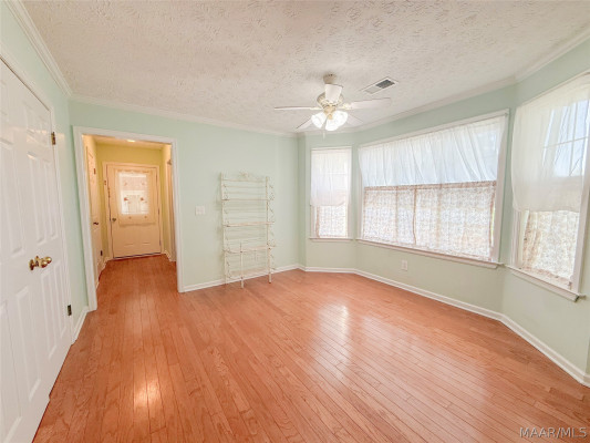 1256 County Road 39 .