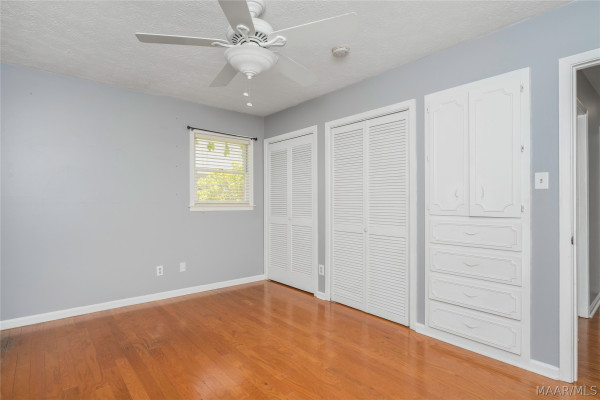 562 Larkin Lane