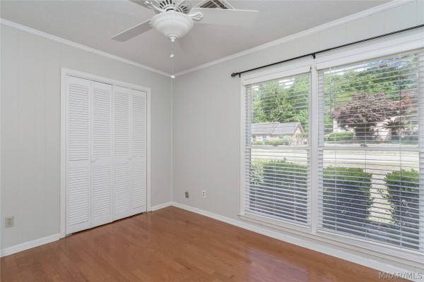 562 Larkin Lane