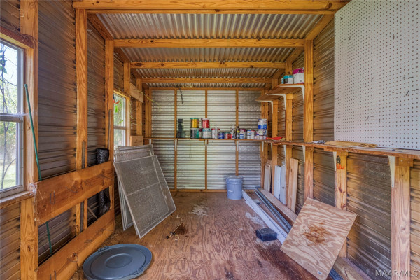 562 Larkin Lane