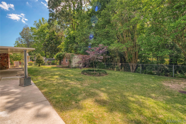562 Larkin Lane