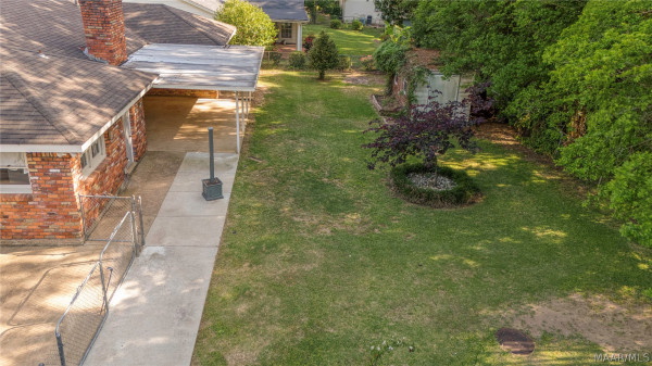 562 Larkin Lane