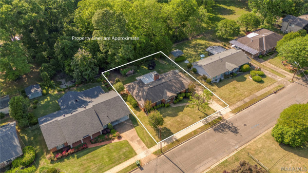 562 Larkin Lane