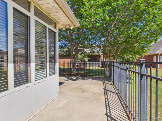 966 Somerset Drive