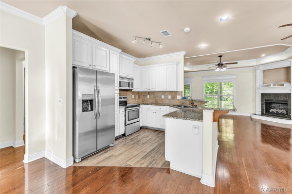 685 River Birch Circle