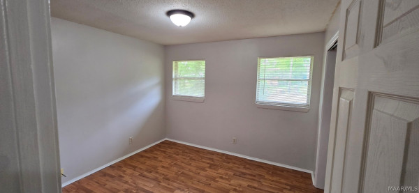 5151 W Linda Circle