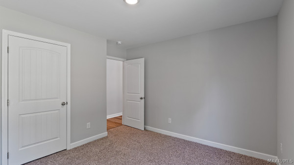 6052 Cunningham Trail