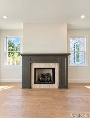 596 Argyle Circle