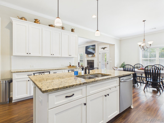 1454 Trolley Road