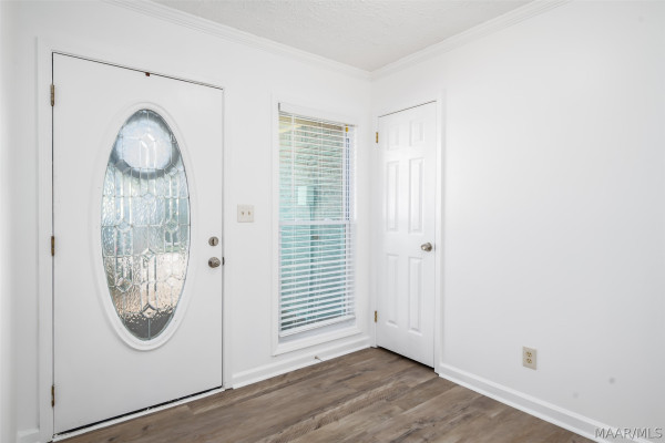 6532 Monmouth Mews