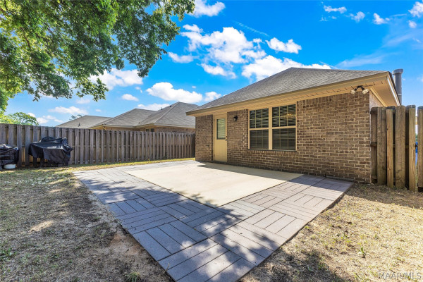 423 BUENA VISTA Way