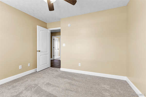 1920 Cedar Ridge Loop