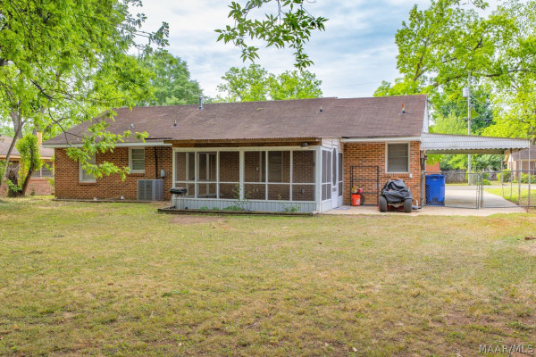 1033 Gipson Street