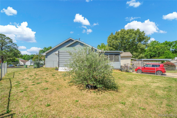 542 SADDLEWOOD Lane