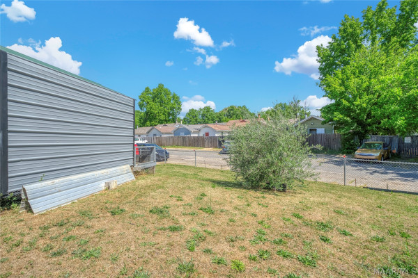 542 SADDLEWOOD Lane