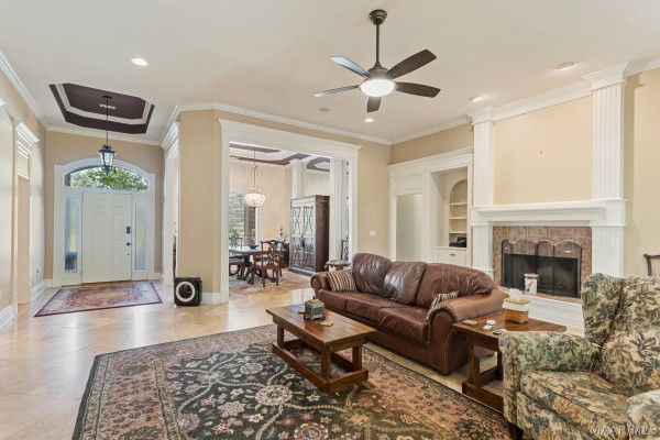 566 FOREST Trail