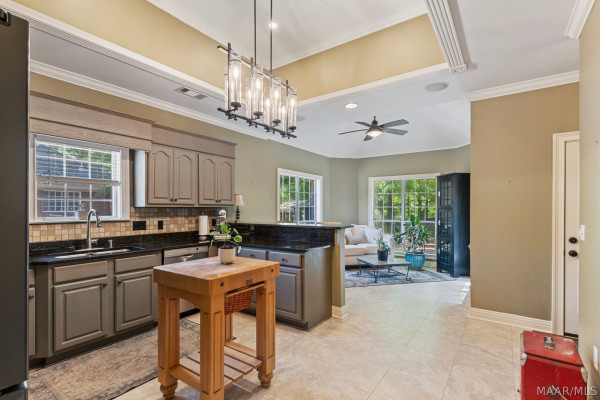 566 FOREST Trail