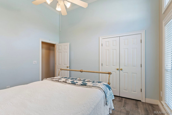 566 FOREST Trail