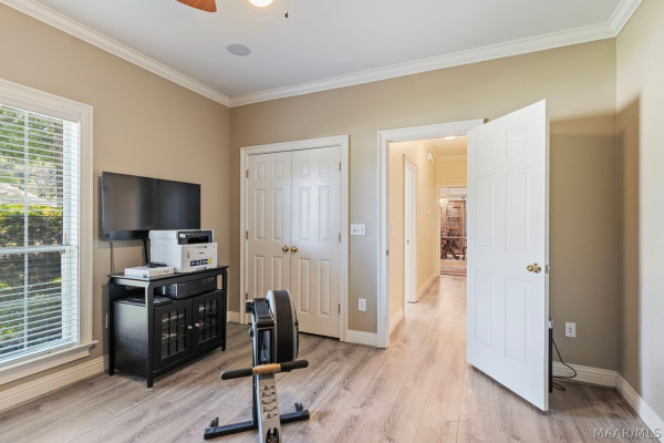 566 FOREST Trail